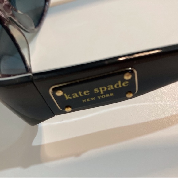 Kate Spade 125 Made In Italy Sunglasses, Case, And Dust Cloth - Picture 7 of 8